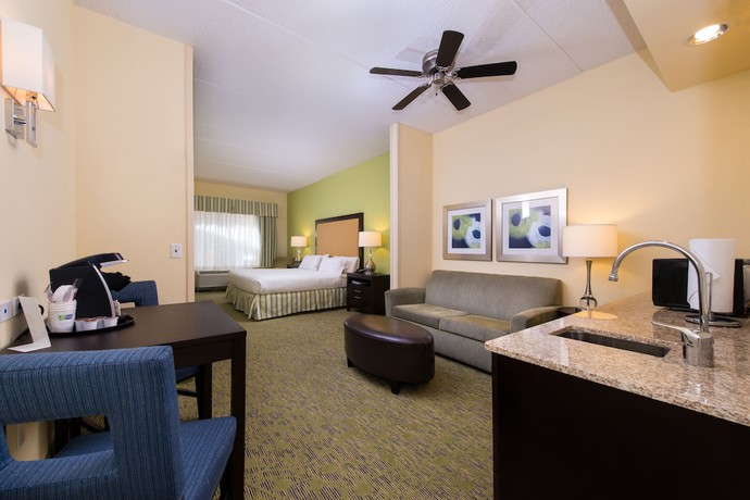 Imagen de la habitación del Hotel Holiday Inn Express and Suites Scranton, An Ihg. Foto 9