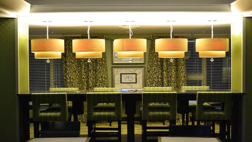 Imagen de los interiores del Hotel Holiday Inn Express and Suites Scranton, An Ihg. Foto 15