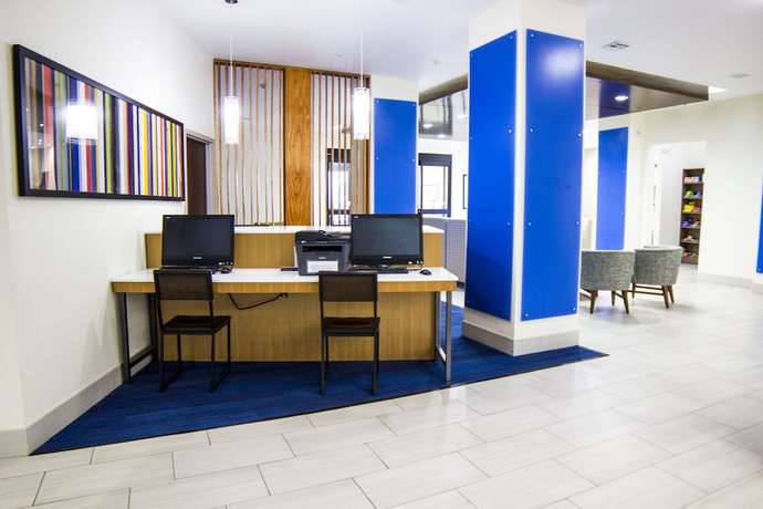 Imagen de los interiores del Hotel Holiday Inn Express and Suites Seguin, An Ihg. Foto 20