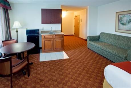 Imagen de la habitación del Hotel Holiday Inn Express and Suites Shelbyville, An Ihg. Foto 9