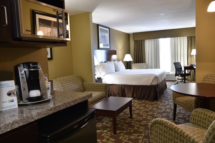 Imagen de la habitación del Hotel Holiday Inn Express and Suites St. Charles, An Ihg. Foto 11