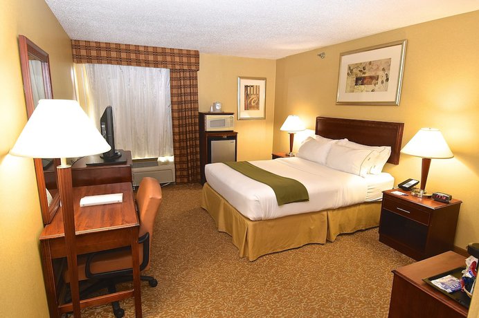Imagen de la habitación del Hotel Holiday Inn Express and Suites St. Louis West - Fenton, an IHG. Foto 5
