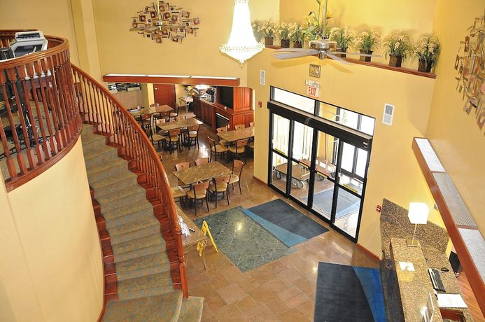 Imagen de los interiores del Hotel Holiday Inn Express and Suites St. Louis West - Fenton, an IHG. Foto 20