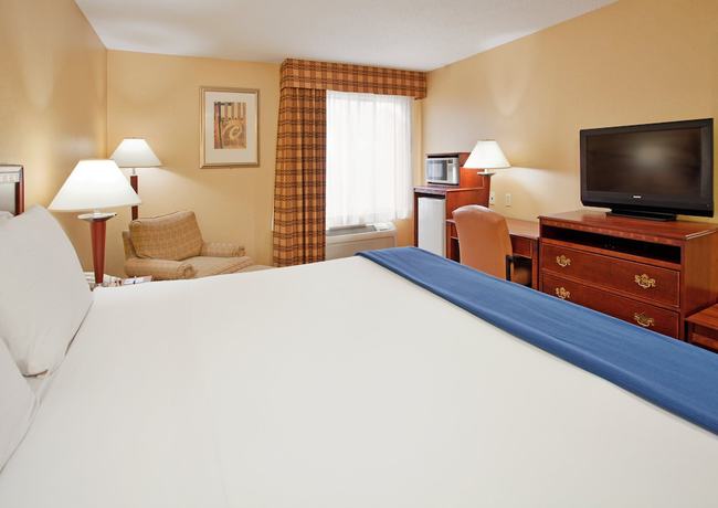 Imagen de la habitación del Hotel Holiday Inn Express and Suites St. Louis West - Fenton, an IHG. Foto 8