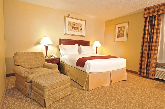 Imagen de la habitación del Hotel Holiday Inn Express and Suites St. Louis West - Fenton, an IHG. Foto 10