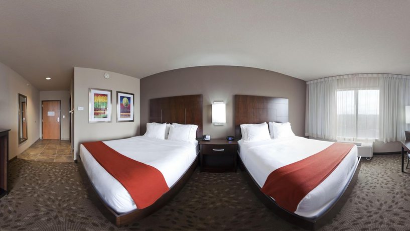 Imagen de la habitación del Hotel Holiday Inn Express and Suites St. Robert, an IHG. Foto 3