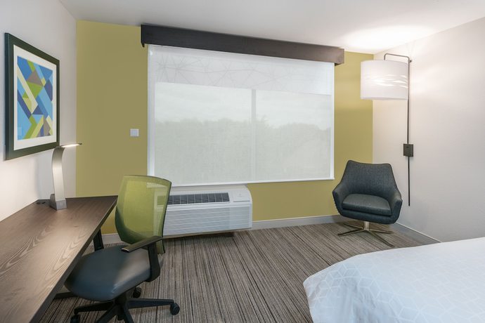 Imagen de la habitación del Hotel Holiday Inn Express and Suites Sugar Land SE - Missouri City, an IHG. Foto 14