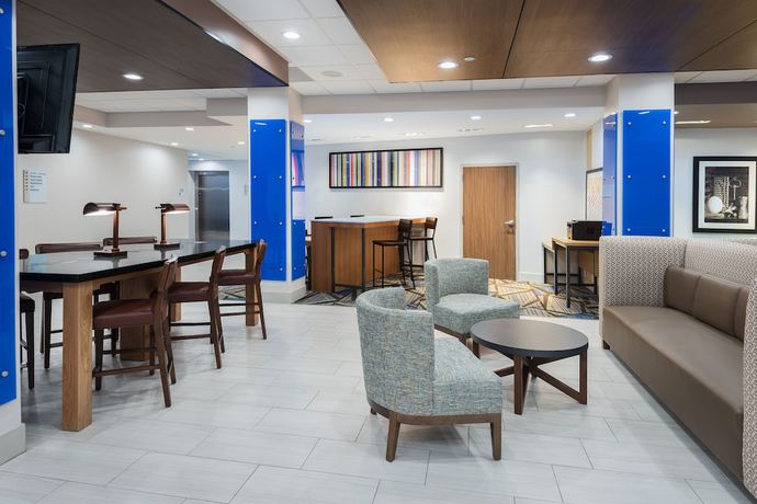 Imagen de los interiores del Hotel Holiday Inn Express and Suites Sugar Land SE - Missouri City, an IHG. Foto 19