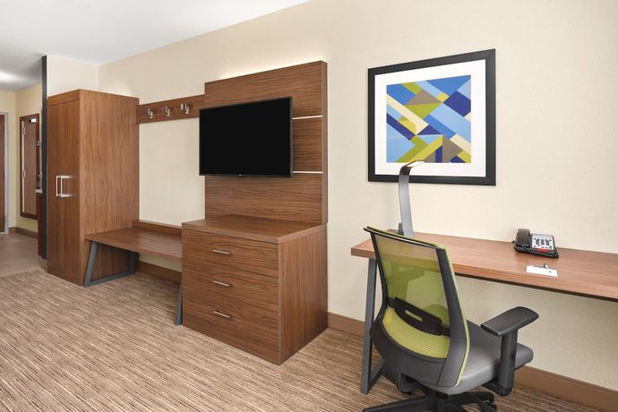 Imagen de la habitación del Hotel Holiday Inn Express and Suites Suisun City, an IHG. Foto 10