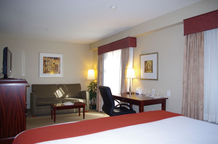 Imagen de la habitación del Hotel Holiday Inn Express and Suites Surrey, An Ihg. Foto 11