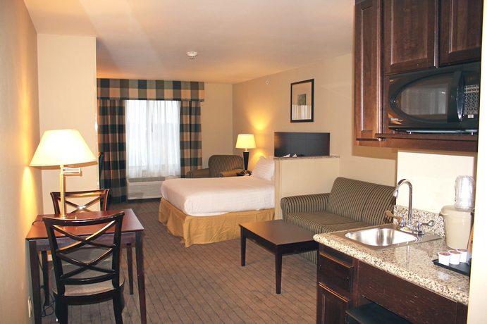 Imagen de la habitación del Hotel Holiday Inn Express and Suites Syracuse North - Cicero, an IHG. Foto 3