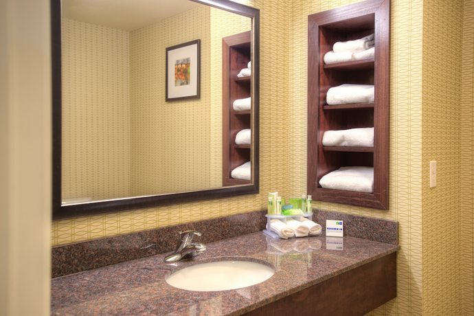 Imagen de la habitación del Hotel Holiday Inn Express and Suites Tacoma Downtown, An Ihg. Foto 3