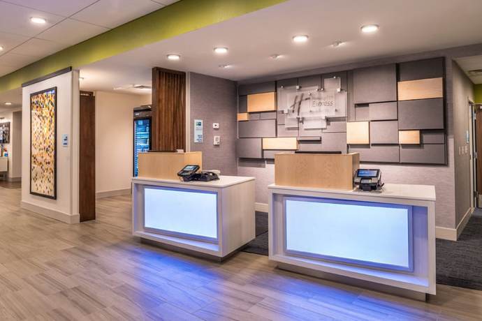 Imagen de los interiores del Hotel Holiday Inn Express and Suites Tampa North - Wesley Chapel by IHG. Foto 18