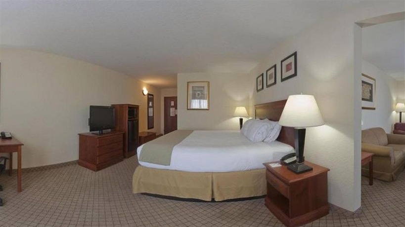 Imagen de la habitación del Hotel Holiday Inn Express and Suites Tampa-fairgrounds-casino, An Ihg. Foto 2