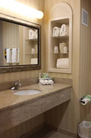 Imagen de la habitación del Hotel Holiday Inn Express and Suites Tehachapi, An Ihg. Foto 7