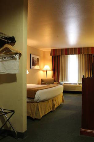 Imagen de la habitación del Hotel Holiday Inn Express and Suites Tehachapi, An Ihg. Foto 9