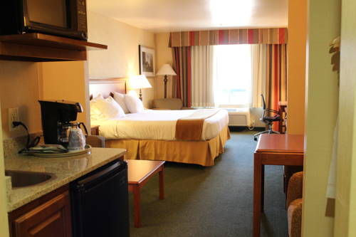 Imagen de la habitación del Hotel Holiday Inn Express and Suites Tehachapi, An Ihg. Foto 10