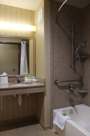 Imagen de la habitación del Hotel Holiday Inn Express and Suites Tehachapi, An Ihg. Foto 14