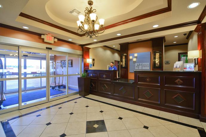 Imagen de los interiores del Hotel Holiday Inn Express and Suites Terrell, An Ihg. Foto 17