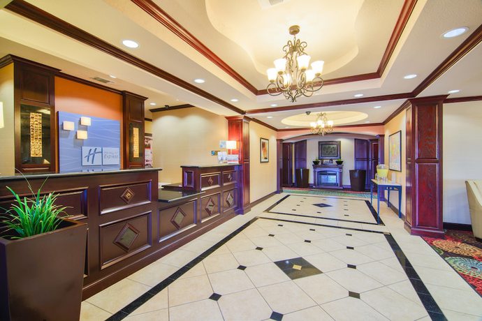 Imagen de los interiores del Hotel Holiday Inn Express and Suites Terrell, An Ihg. Foto 20