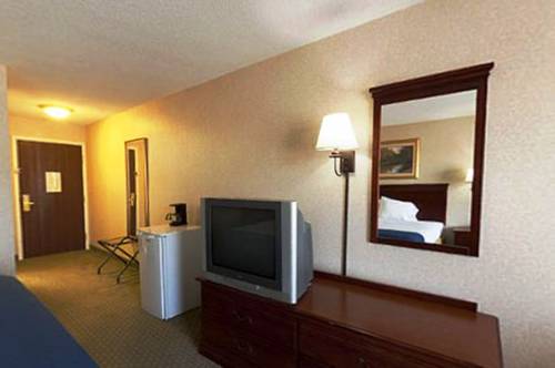 Imagen de la habitación del Hotel Holiday Inn Express and Suites Thomasville, An Ihg. Foto 12