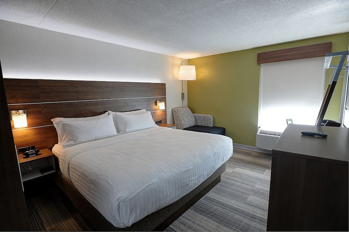 Imagen de la habitación del Hotel Holiday Inn Express and Suites Toronto Airport West, An Ihg. Foto 5