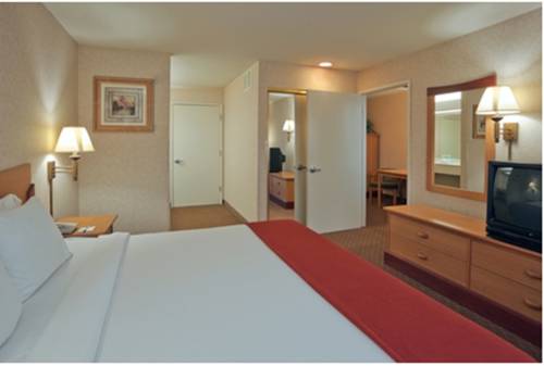 Imagen de la habitación del Hotel Holiday Inn Express and Suites Tracy, An Ihg. Foto 10