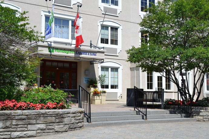 Imagen de los exteriores del Hotel Holiday Inn Express and Suites Tremblant. Foto 16