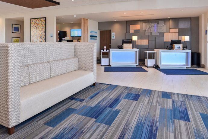 Imagen de los interiores del Hotel Holiday Inn Express and Suites Trinity, an IHG. Foto 20