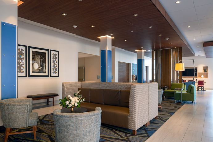 Imagen de los interiores del Hotel Holiday Inn Express and Suites Tulsa Downtown, An Ihg. Foto 18