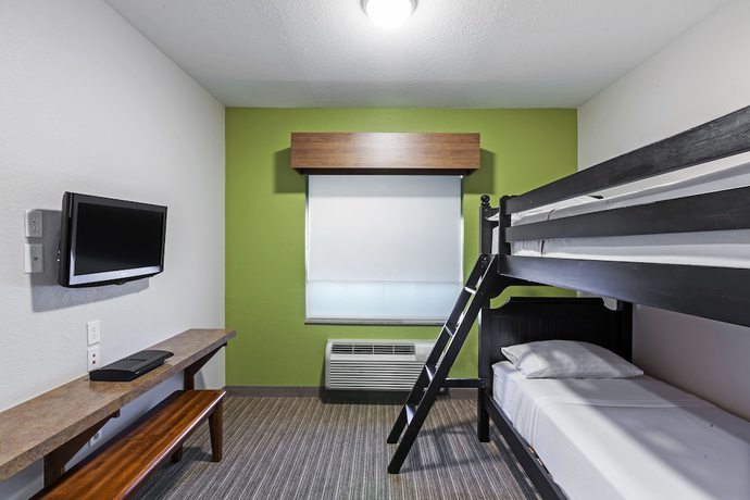 Imagen de la habitación del Hotel Holiday Inn Express and Suites Tulsa S Broken Arrow Hwy 51, An Ihg. Foto 10