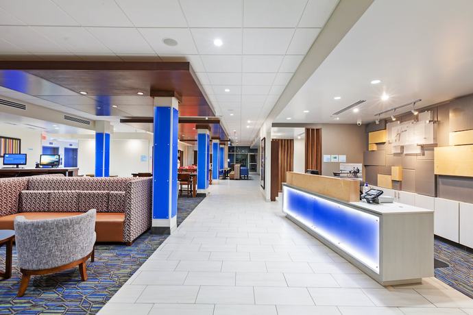 Imagen de los interiores del Hotel Holiday Inn Express and Suites Tulsa South - Woodland Hills, an IHG. Foto 15