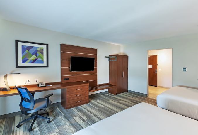 Imagen de la habitación del Hotel Holiday Inn Express and Suites Tulsa South - Woodland Hills, an IHG. Foto 9
