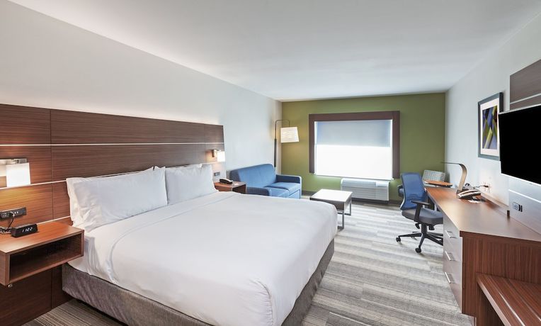 Imagen de la habitación del Hotel Holiday Inn Express and Suites Tulsa South - Woodland Hills, an IHG. Foto 12