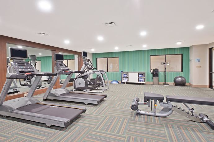 Imagen de los interiores del Hotel Holiday Inn Express and Suites Uniontown, An Ihg. Foto 19