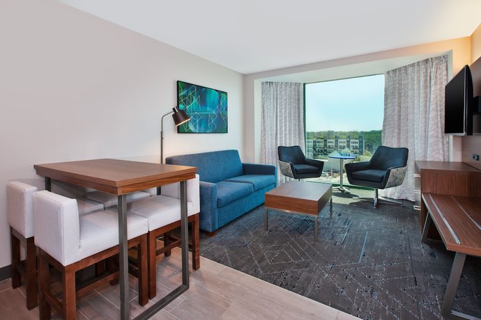 Imagen de la habitación del Hotel Holiday Inn Express and Suites Va Beach Oceanfront, An Ihg. Foto 4