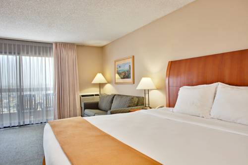 Imagen de la habitación del Hotel Holiday Inn Express and Suites Ventura, An Ihg. Foto 1