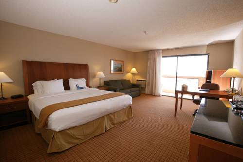 Imagen de la habitación del Hotel Holiday Inn Express and Suites Ventura, An Ihg. Foto 2