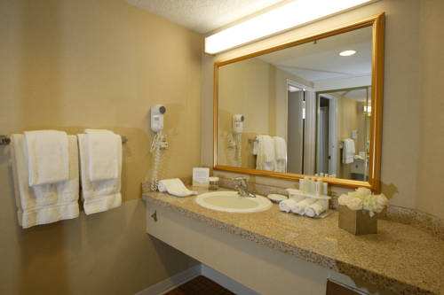 Imagen de la habitación del Hotel Holiday Inn Express and Suites Ventura, An Ihg. Foto 6