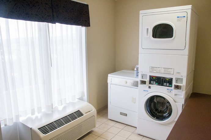 Imagen general del Hotel Holiday Inn Express and Suites Vestal, an IHG. Foto 1