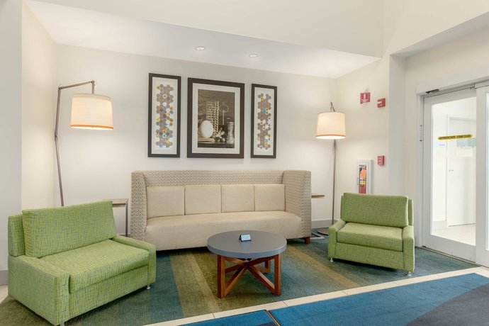 Imagen de los interiores del Hotel Holiday Inn Express and Suites Vestal, an IHG. Foto 19