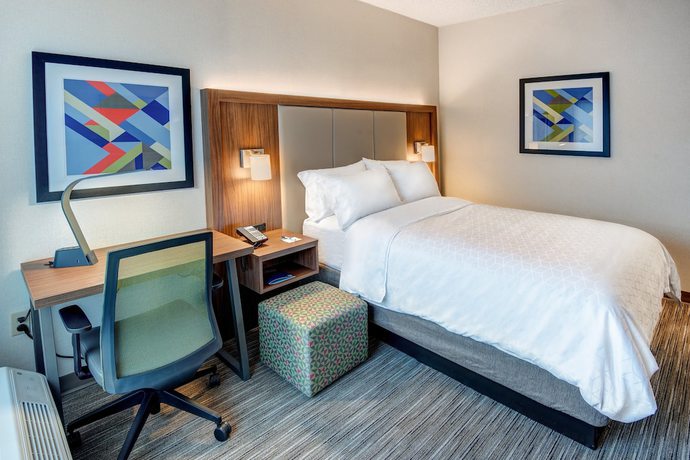 Imagen de la habitación del Hotel Holiday Inn Express and Suites West Long Branch, An Ihg. Foto 11