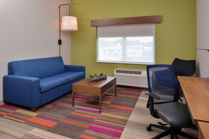 Imagen de la habitación del Hotel Holiday Inn Express and Suites West Melbourne, an IHG. Foto 11