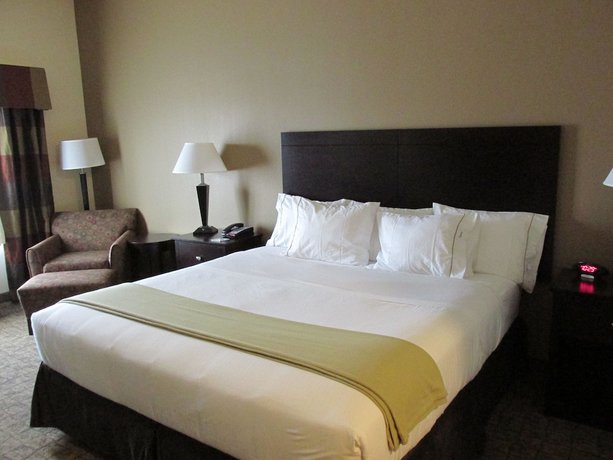 Imagen de la habitación del Hotel Holiday Inn Express and Suites Wheeling, an IHG, Triadelphia. Foto 6