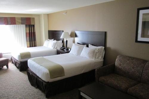 Imagen de la habitación del Hotel Holiday Inn Express and Suites Wheeling, an IHG, Triadelphia. Foto 9