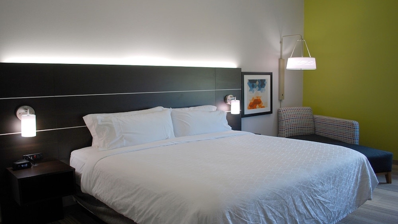 Imagen de la habitación del Hotel Holiday Inn Express and Suites White Hall, An Ihg. Foto 3