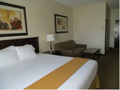 Imagen de la habitación del Hotel Holiday Inn Express and Suites Whitecourt, An Ihg. Foto 15