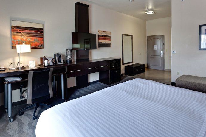 Imagen de la habitación del Hotel Holiday Inn Express and Suites Wichita Northwest, an IHG. Foto 7