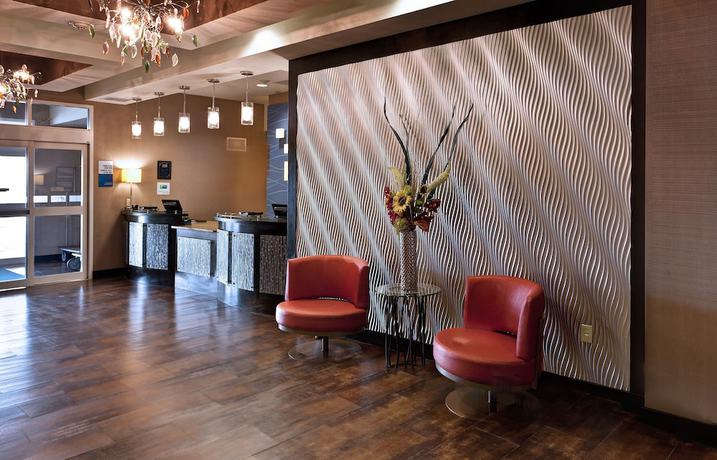 Imagen de los interiores del Hotel Holiday Inn Express and Suites Wichita Northwest, an IHG. Foto 14