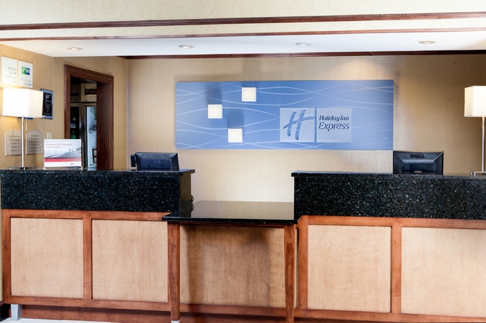 Imagen de los interiores del Hotel Holiday Inn Express and Suites Williamsburg, An Ihg. Foto 14